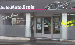 Photo n°1 de Auto Moto Ecole Duchet à Valognes (Auto-école)