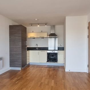 Luxe & Co Property Services Ltd photo 2