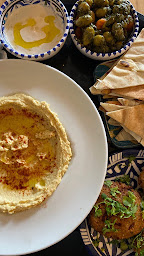 Photo n°26 de Chez Azizounette à Bordeaux (Restaurant de spécialités du Moyen-Orient)