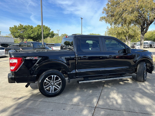 Red McCombs Drive Away Motors CENTRAL - Thumbnail