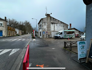 Photo n°25 de DELICES PIZZAS à Bouglon (Pizzas à emporter)