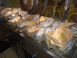 Photo n°18 de Resto Bar Le Quinquina à Saint-Paul (Restaurant)