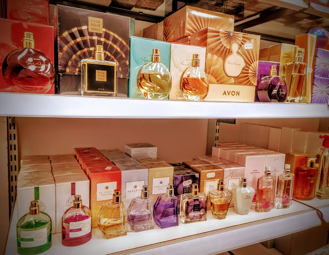 Greenwoods Pharmacy, Travel Clinic and Perfumery - London