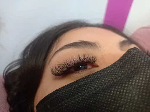 Yg'Lashes