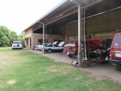 Photos of Taller Iwanaga - Mec&aacute;nica general