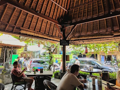 Photos of Cinta Grill and Inn