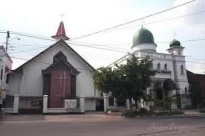 Photos of GKJ Joyodiningratan