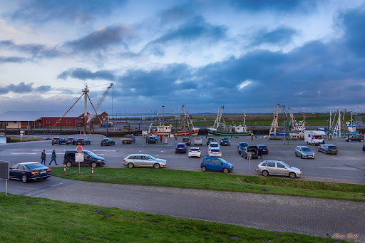 Parkplatz am Hafen Dornumersiel