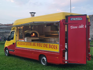 Photo n°2 de TEDDY PIZZA (le foodtruck au feu de bois) à Longperrier (Pizzas à emporter)