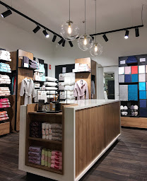 Photo n°7 de Carré Blanc - St Cloud à Saint-Cloud (Magasin d'ameublement et de décoration)