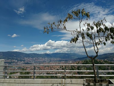 Photos of La Aurora