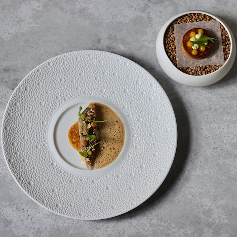 Restaurant Lutum by null