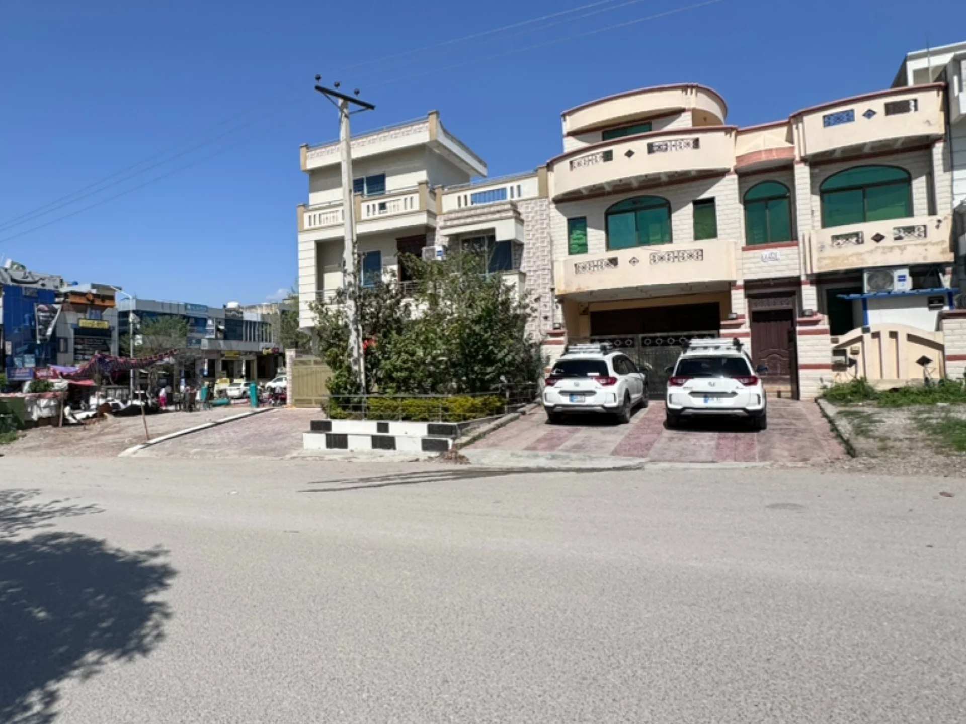 MadCrew Guest House