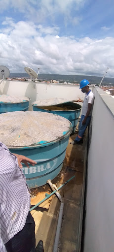 ABandeira D'água limpeza de placas solar, em caixas d'água