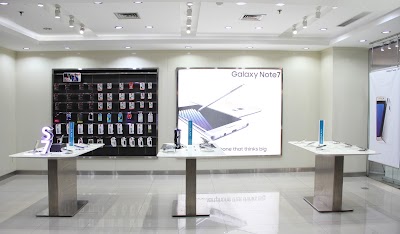 Photos of Samsung Experience Store - DP Mall