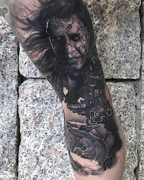 Photo n°4 de 681 TATTOOS à Lyon (Tatoueur)