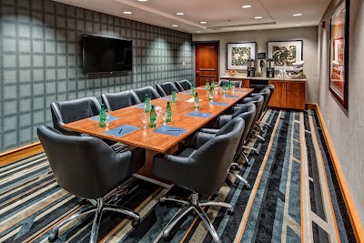 Photos of Hilton Knoxville Airport