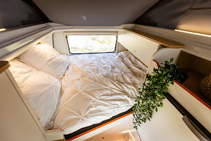 Photo n°4 de L'Unik Van - Aménageur de van, fourgon aménagé sur-mesure, aménagement haut-de-gamme luxe à Vigneux-de-Bretagne (Magasin d'articles pour véhicules de loisirs)