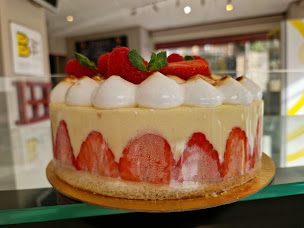 Photo n°16 de Boulangerie Chez Christelle à Le Chesnay-Rocquencourt (Boulangerie)