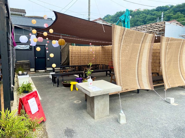 ブレドール 葉山本店 地図 写真 葉山 サンドイッチ パン屋 ぐるなび