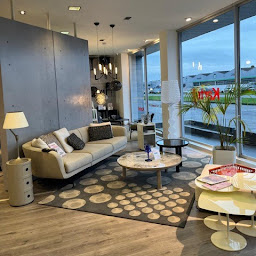 Photo n°6 de KARTELL SHOWROOM PORTET-SUR-GARONNE à Portet-sur-Garonne (Accessoires mobiliers)