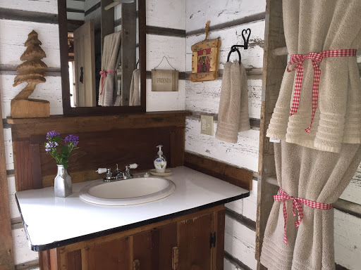 Dancing Fox Cabin - Visual
