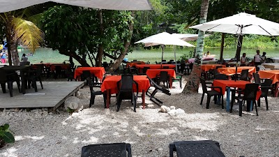 Photos of D' Luis Restaurant.