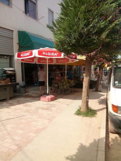 Photos of Market Golemi
