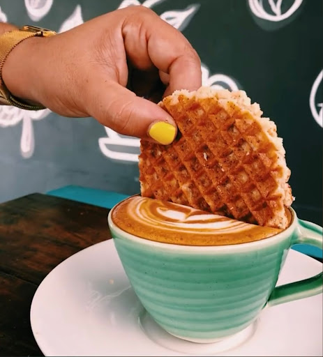 Colaitos Coffee Bar - Thumbnail