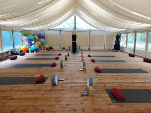 Photo n°1 de Pranavillage à La Ferté-Saint-Cyr (Réflexologue)