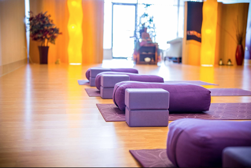 LivingRoom Yoga