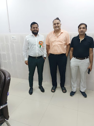 Af1qipplquduklx8l3ctfkb4uckrgdf9bpjz0wv7xcbb=s406 K No