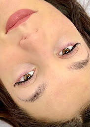 Photo n°9 de JOHANNA BEAUTY - Microblading / Browlift / Extensions et Rehaussement de cils Bordeaux à Gradignan (Institut de beauté)
