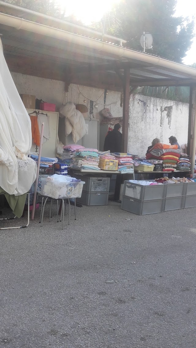 Espace de vente solidaire Emmaüs Côte D'Azur