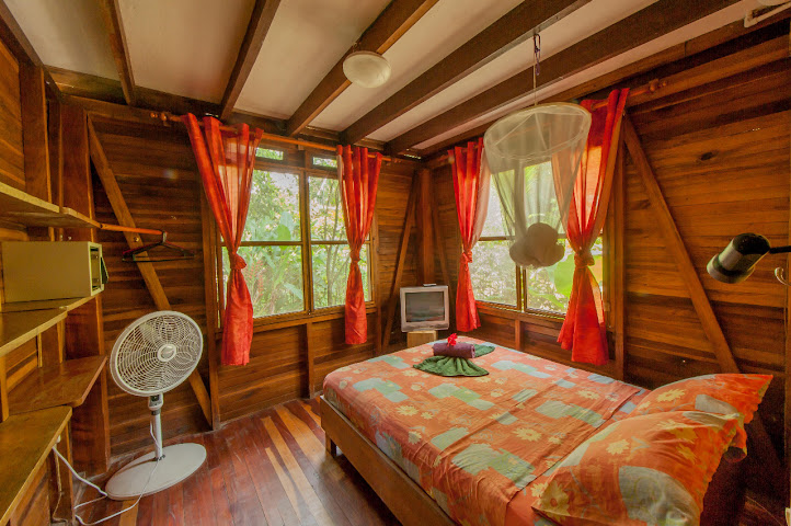 Cabinas Monte Sol by null