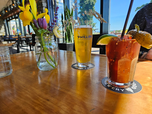 10 Acres Cafe & Market - Thumbnail