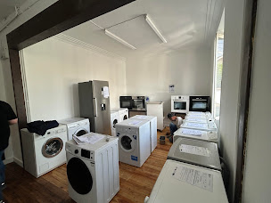 Photo n°21 de Emmaüs Insert à Albi (Service de réparation d'appareils électroménagers)