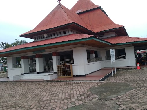 Hotel Samudra Dwinka, Author: Selamat Musa