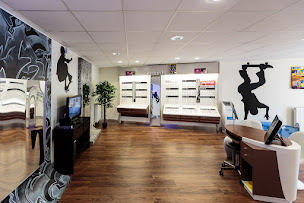 Photo n°5 de Opticien Brioude - Centre Ville - Krys à Brioude (Magasin de lunettes de soleil)