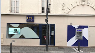 Photo n°1 de LCL Banque et assurance à Les Mureaux (Banque d'épargne)