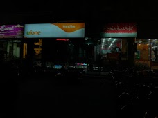 Firdous Market Bus Stop lahore