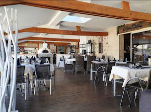 Photo n°18 de Pizzéria Chez Mélo à Veslud (Pizzeria)