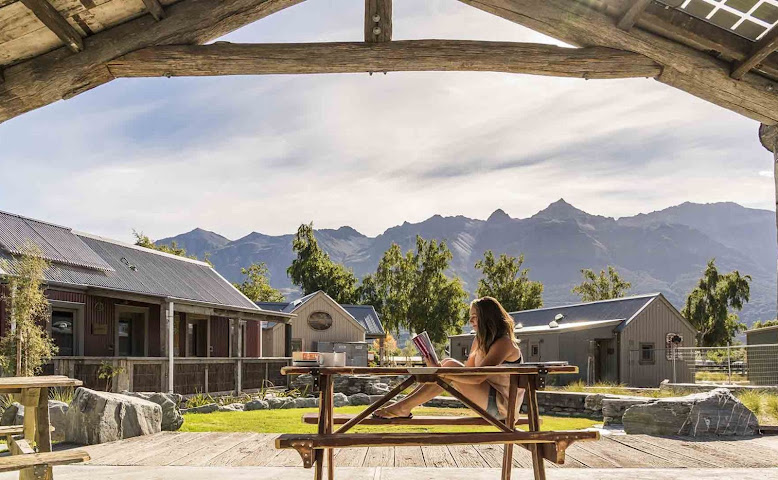 Headwaters Glenorchy Eco Lodge by null