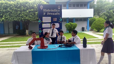 Photos of Colegio "La Rosa"