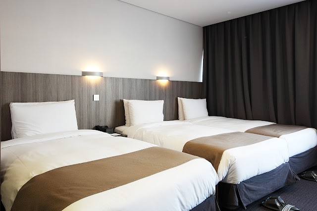 Center Mark Hotel