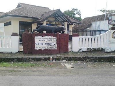 Photos of Polsek Pamarican