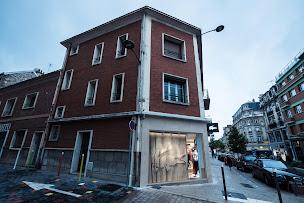 Photo n°4 de Lacoste Reims à Reims (Magasin de vêtements pour femmes)