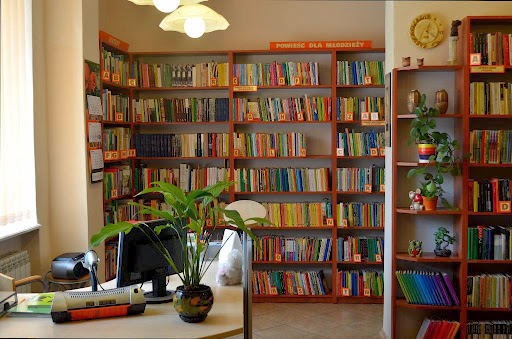 Młodzianowska 9, 26-600 Radom