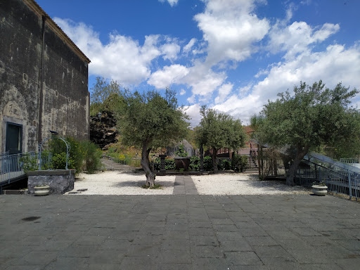 Mompilieri - Visual