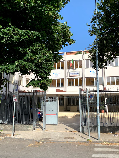 Istituto Comprensivo "Manzoni - Dina e Clarenza"
